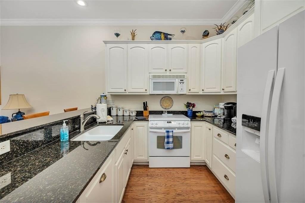 4 Palm Villas Ct - Photo 6 of 27