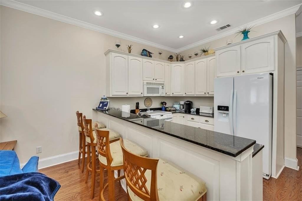 4 Palm Villas Ct - Photo 7 of 27