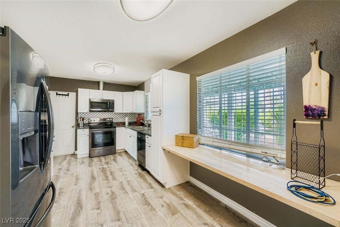 1711 S 6th St - Photo 5 of 27