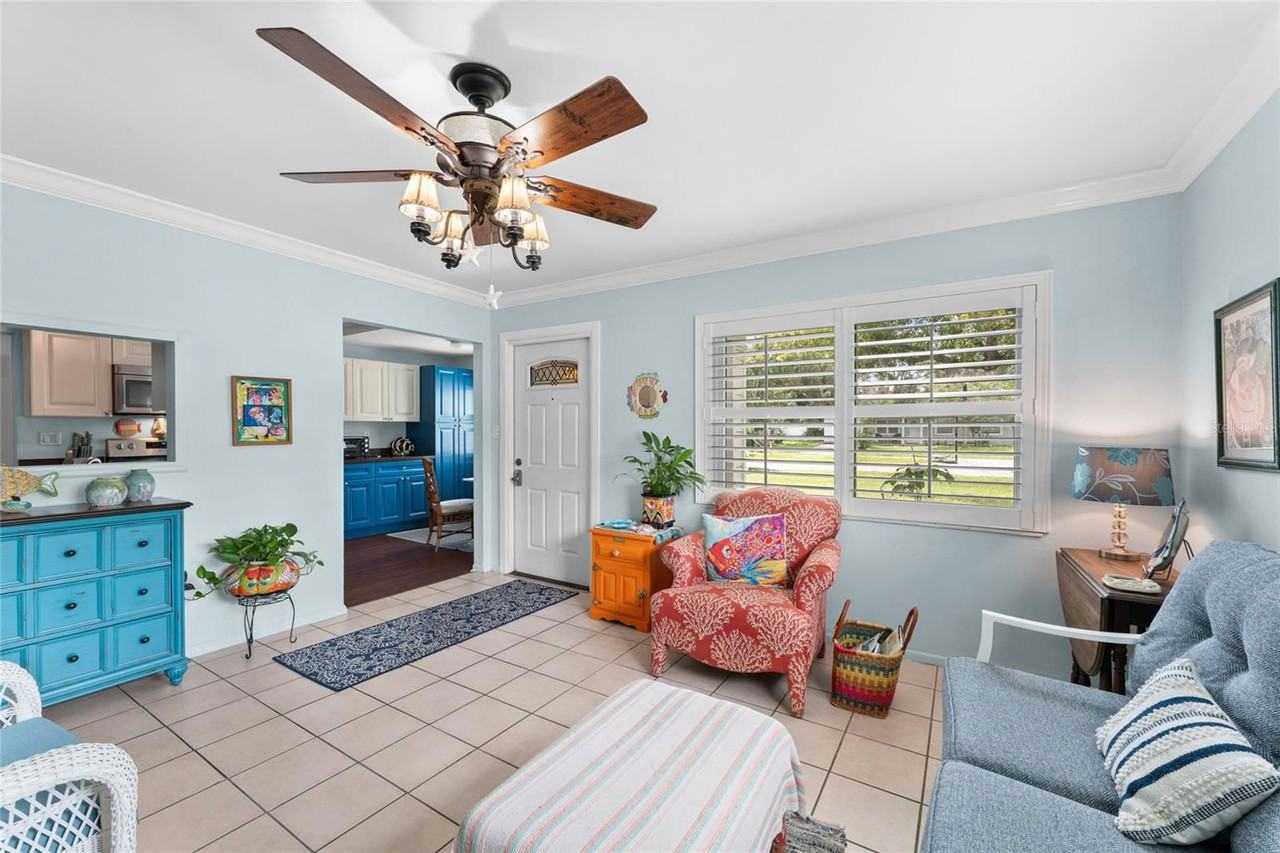 209 Emerald Ln - Photo 7 of 8