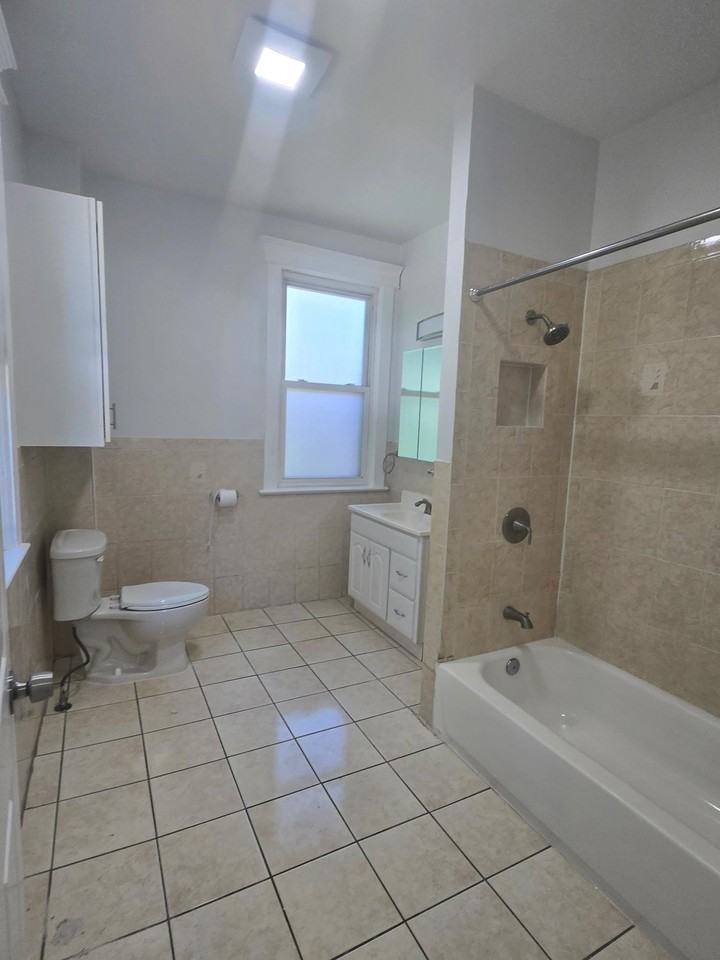 65 W Ivy Ln #2 - Photo 7 of 13