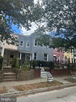 745 Kenyon St Nw - Photo 1 of 1