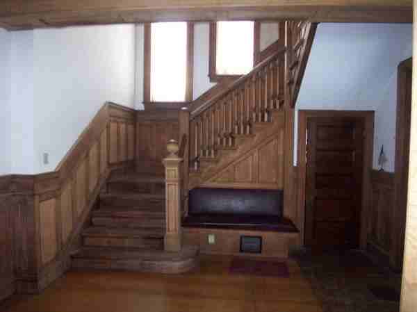 J.L. Lipsett House - Photo 2 of 10