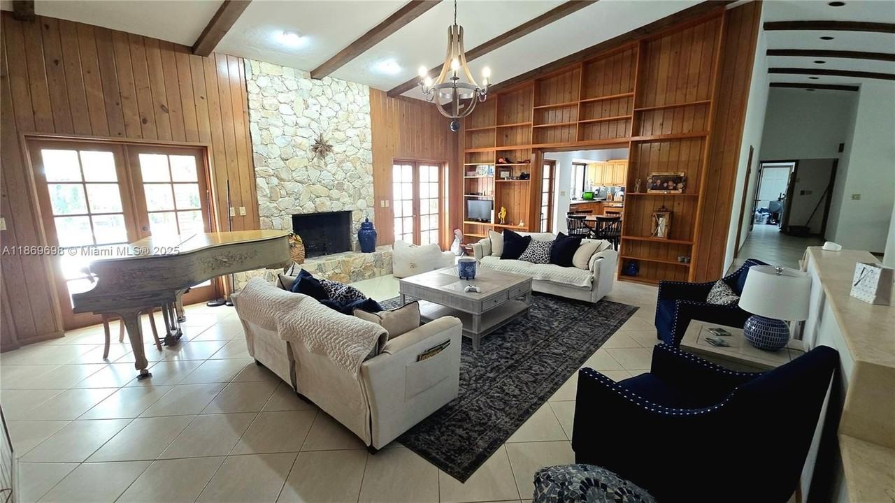 15305 Sw 74th Ct - Photo 5 of 45