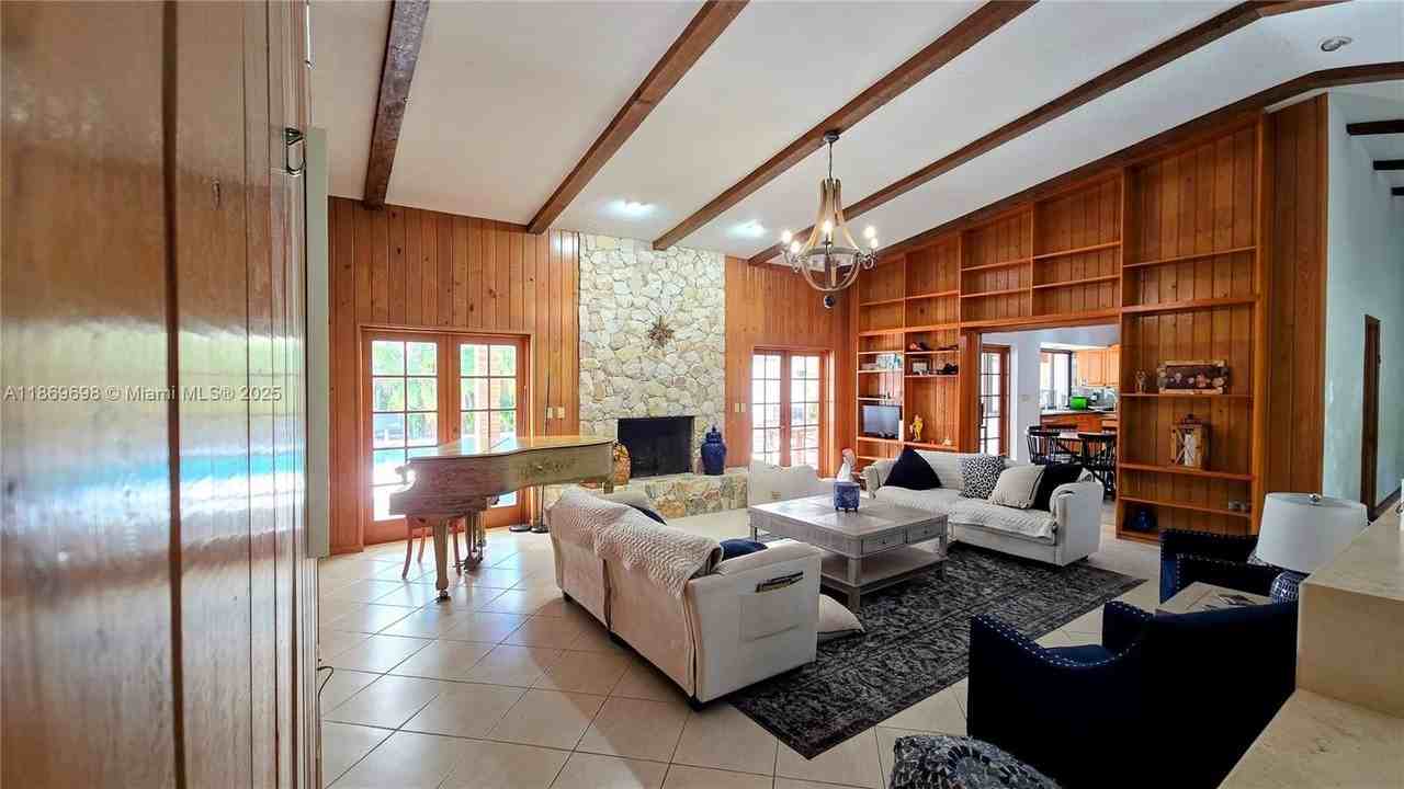 15305 Sw 74th Ct - Photo 6 of 45