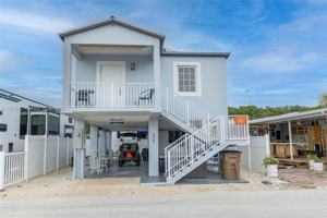 featured image of 325 Calusa St #320