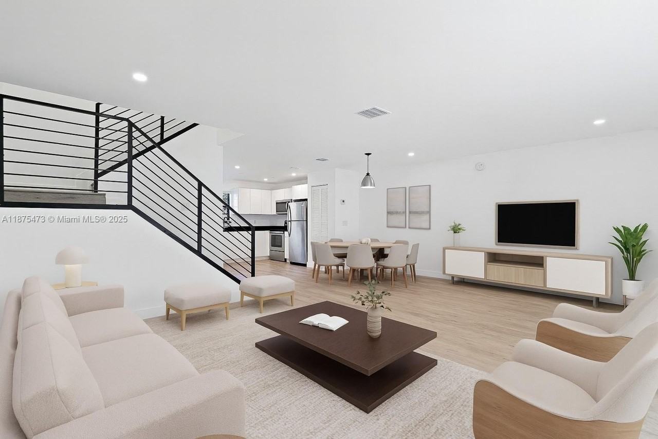 4323 Nw 115th Ave - Photo 4 of 14