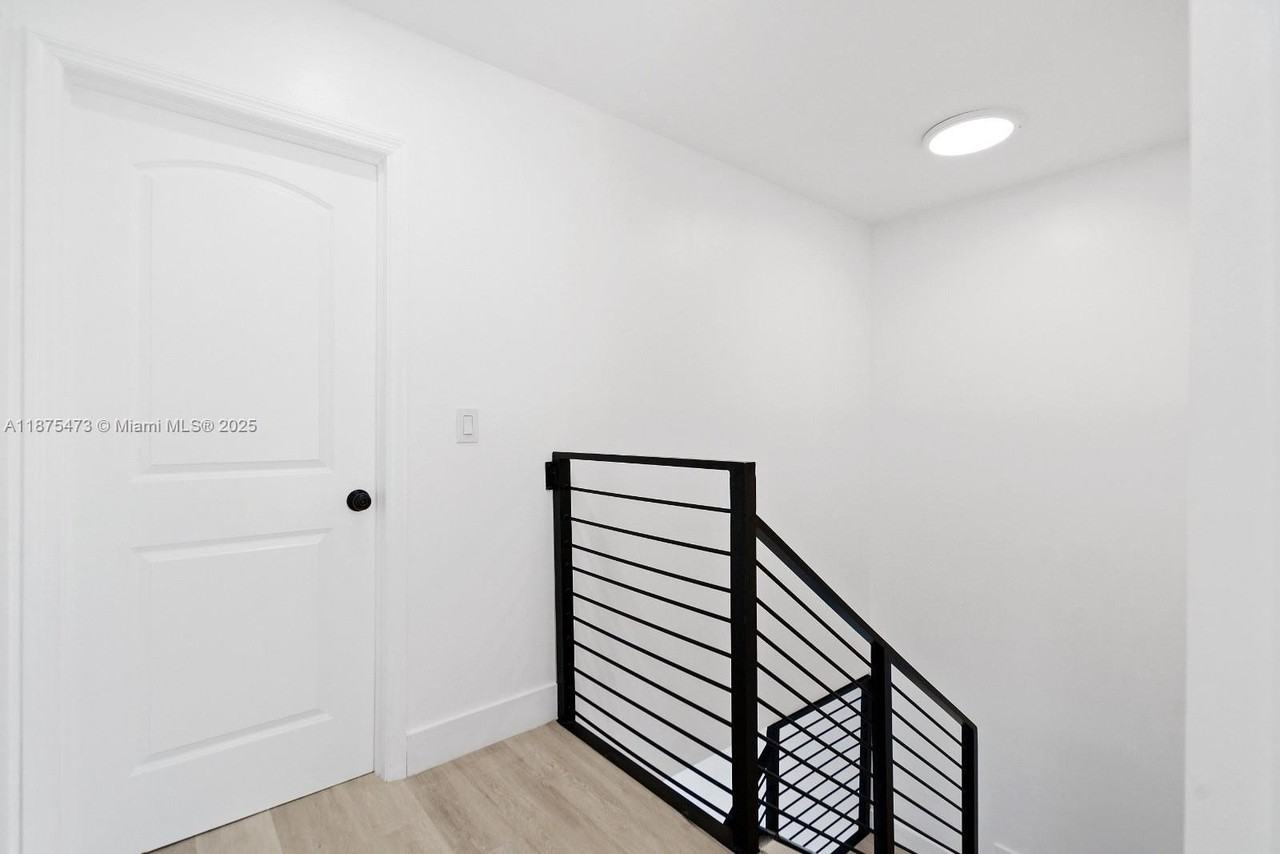 4323 Nw 115th Ave - Photo 7 of 14