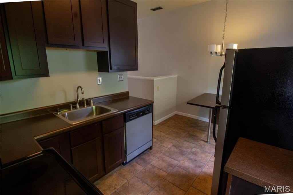 2216 Cherokee St #2ndFL - Photo 5 of 10