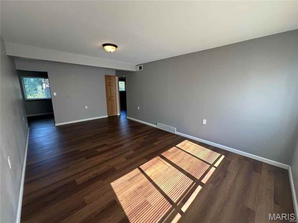 13 Bruce Dr #2 - Photo 2 of 6