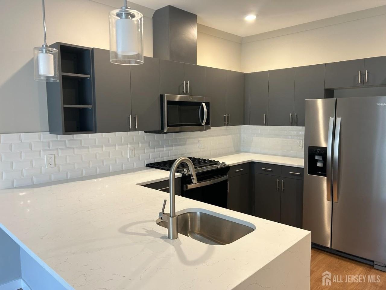 526 E North Ave Avenue #319 - Photo 5 of 7