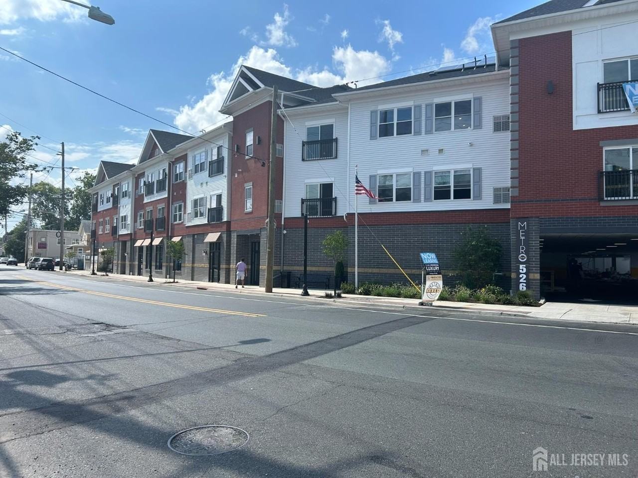 526 E North Ave Avenue #319 - Photo 7 of 7