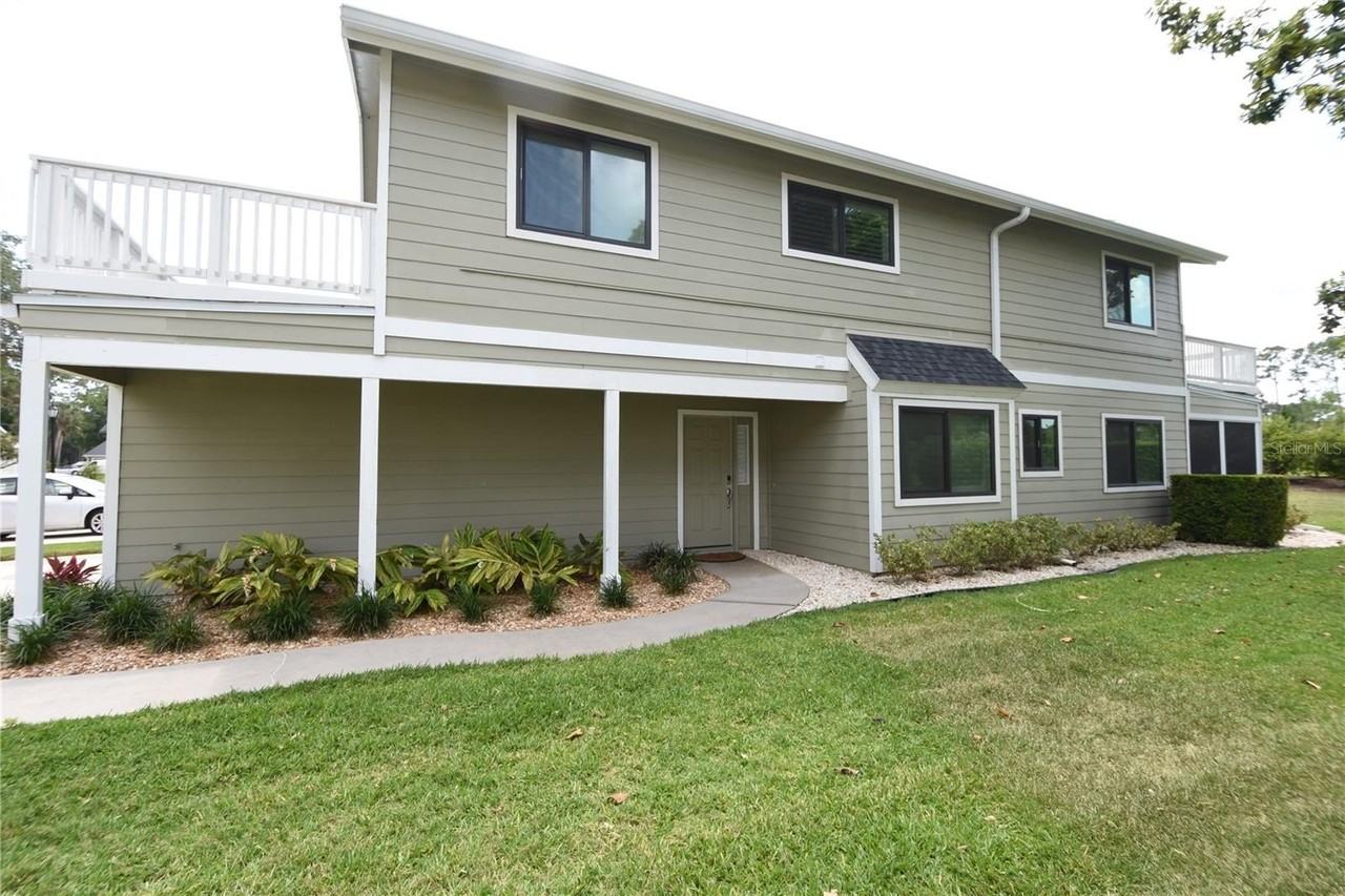 26 Landings Lane - Photo 2 of 42