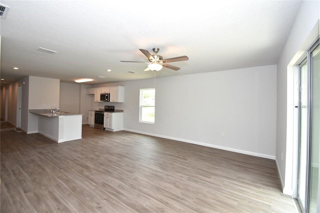 91 Pickering Dr - Photo 3 of 23