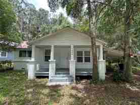 1004 Se 7th Ave - Photo 1 of 1
