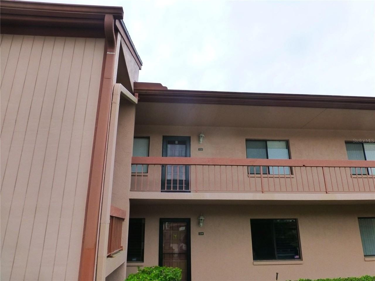 110 Lakeside Drive #10