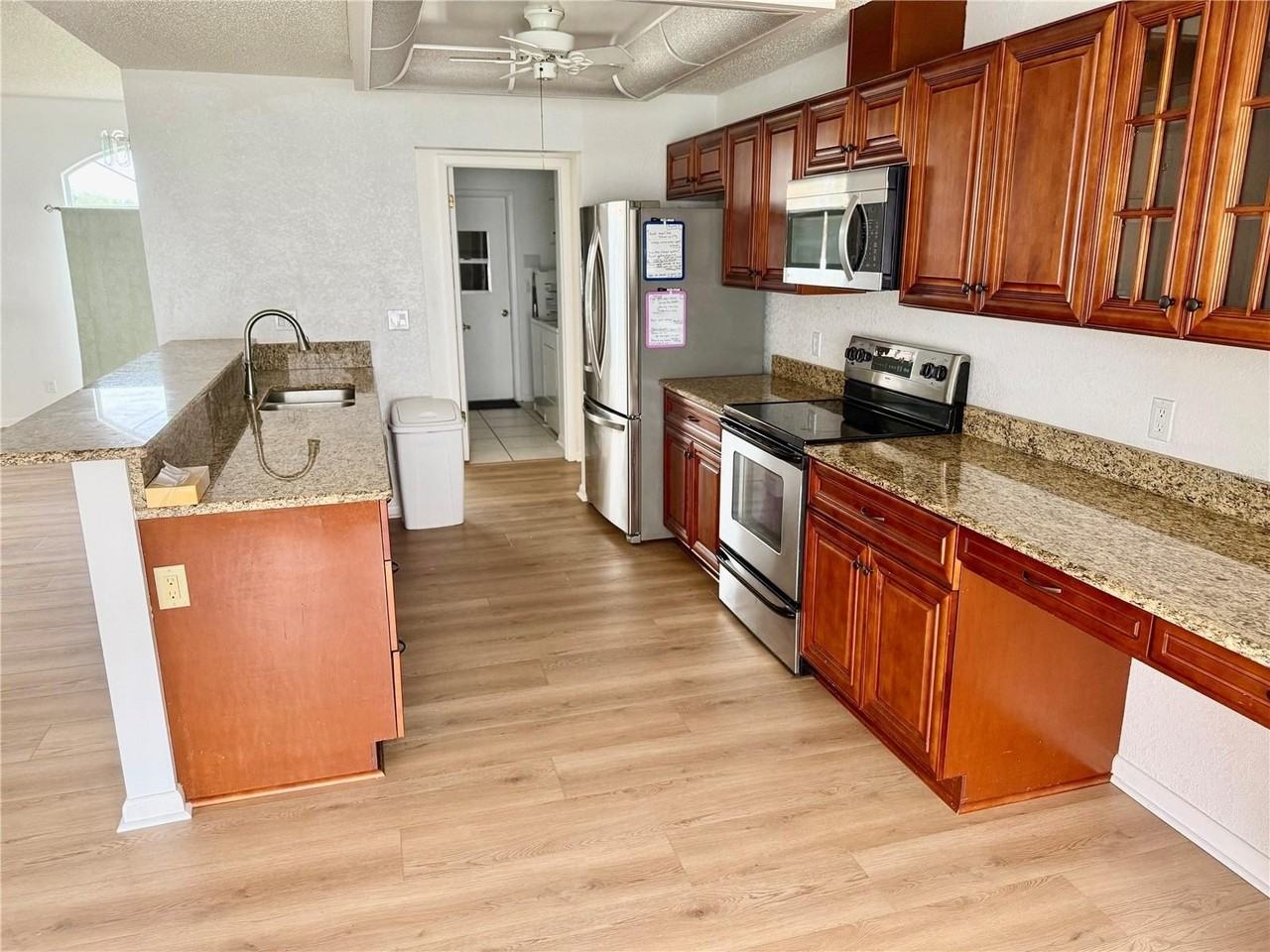 4523 County Breeze Drive - Photo 6 of 17