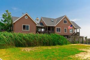 featured image of 49 Bayview Ave W