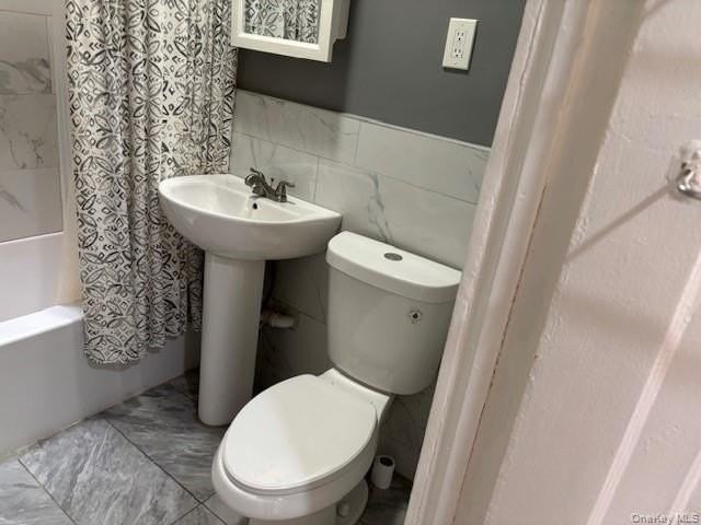 688 E 43rd St #2ndFL - Photo 6 of 11