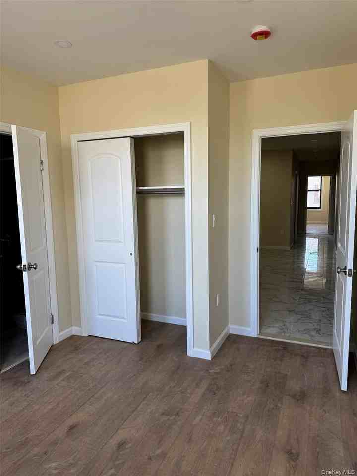 130 Wilson Ave #3L - Photo 5 of 14