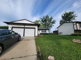 906 Blackhawk Dr - Photo 1 of 1