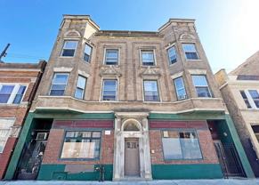 2939 W Belmont Ave #2F - Photo 1 of 1