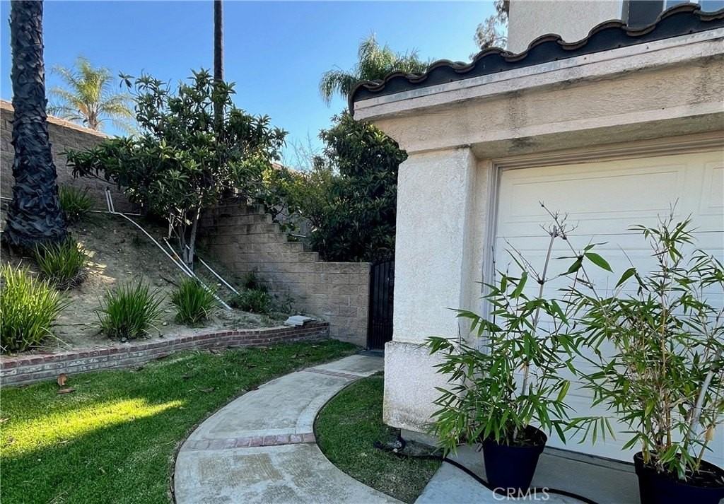 1453 Rancho Hills Dr - Photo 4 of 19