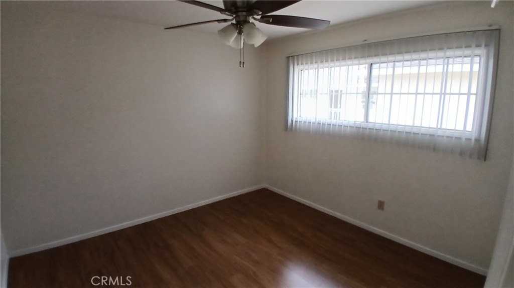 10031 Wiley Burke Ave - Photo 4 of 11