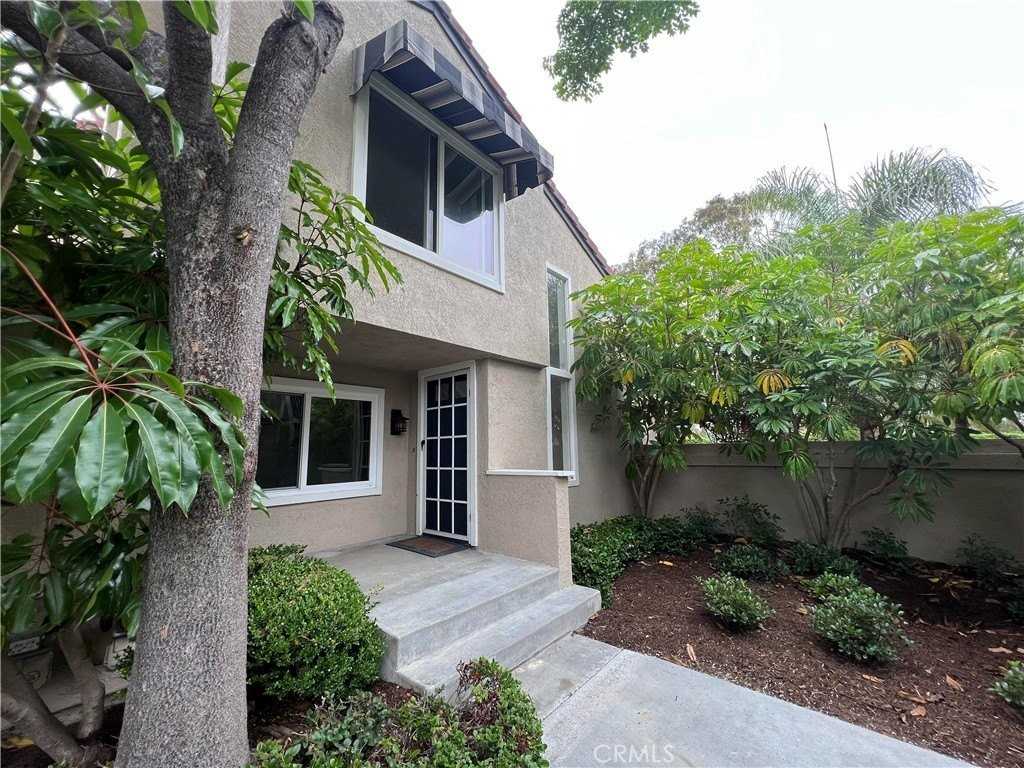 81 Stanford Ct #67 - Photo 3 of 30