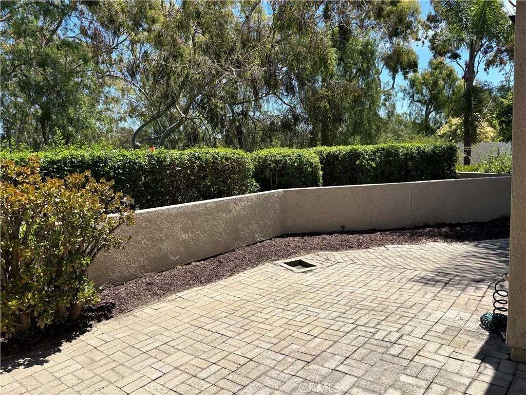 81 Stanford Ct #67 - Photo 7 of 30