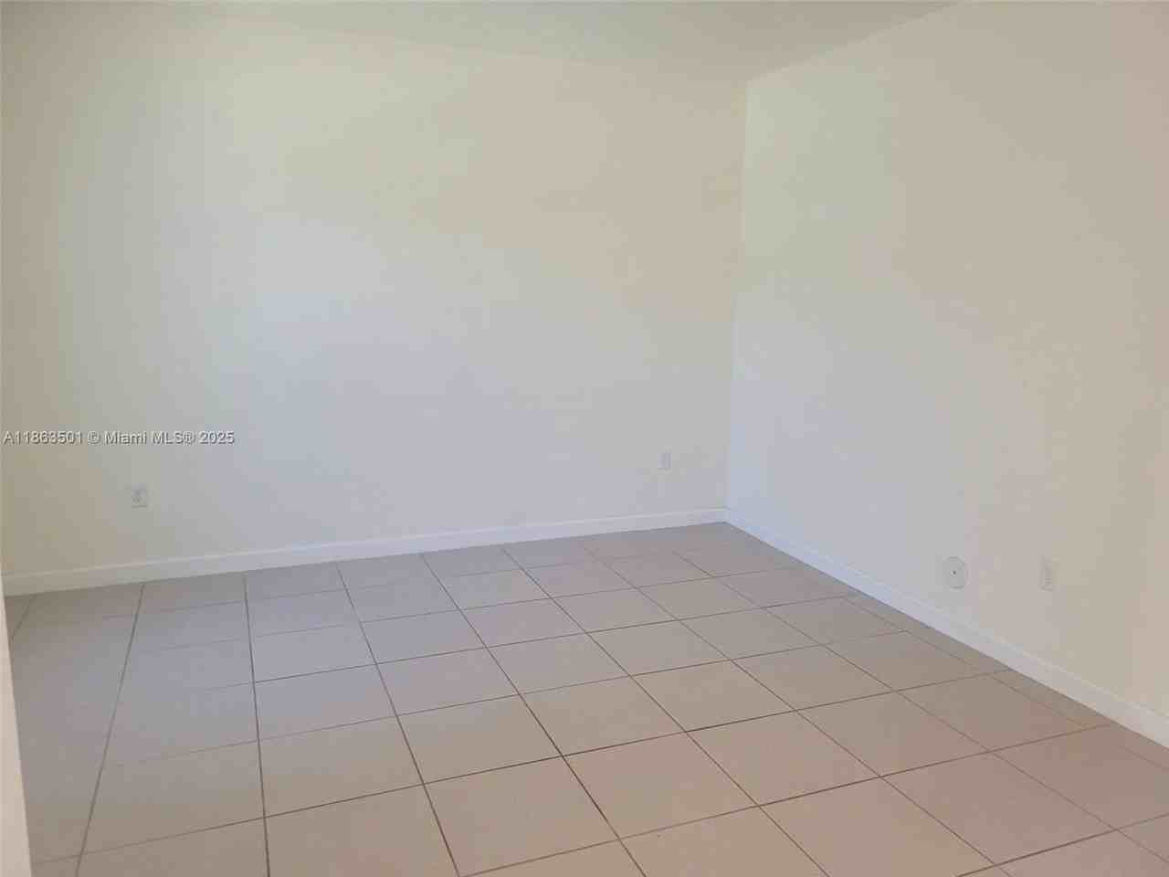 11537 Sw 248th Ter - Photo 3 of 8