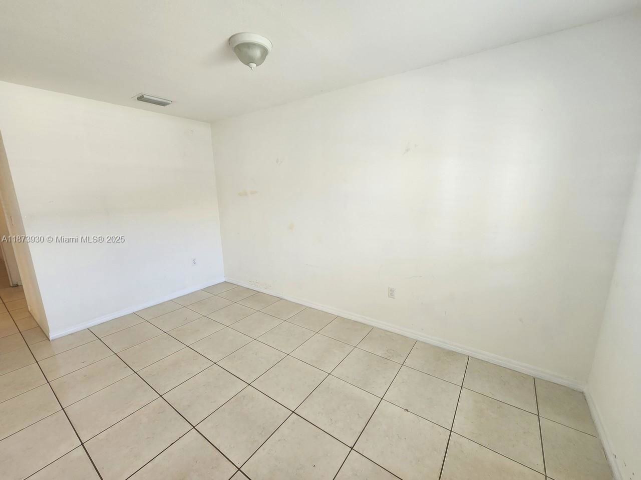 22631 Sw 88th Pl #15-18 - Photo 3 of 8