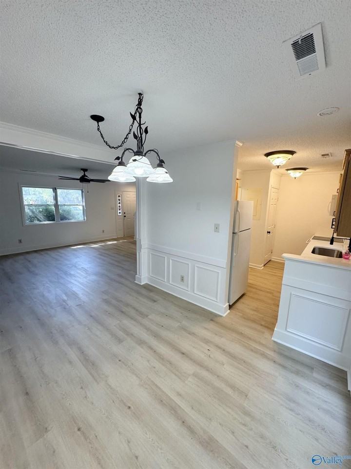 395 Oakland Rd - Photo 6 of 19