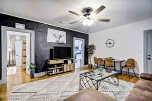 136 Phelps St Apt 1 #1 - Photo 1 of 1