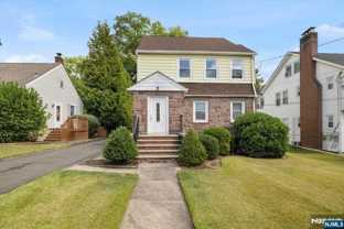 331 Gilbert St 1st Fl - Photo 1 of 1