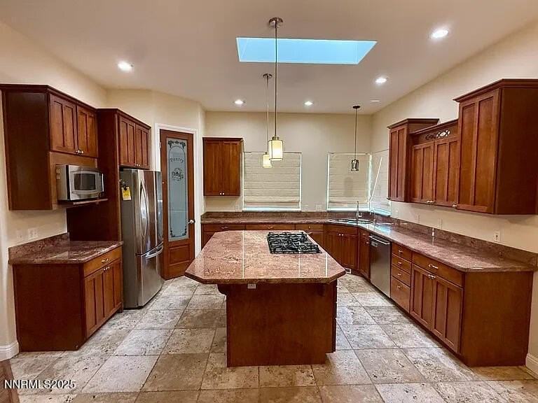 1498 Washington Street - Photo 5 of 27