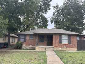 930 Harlandale Ave - Photo 1 of 1