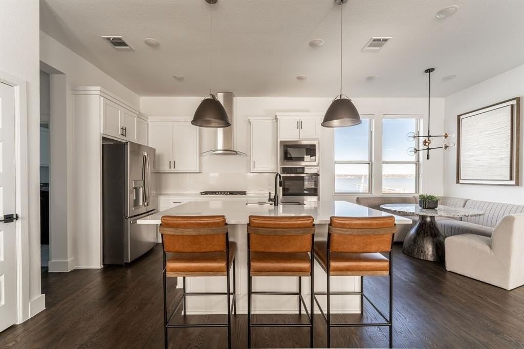 1113 Marc Pl - Photo 5 of 22