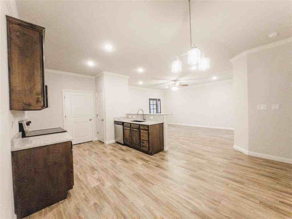 245 Honor Code Pl - Photo 4 of 16