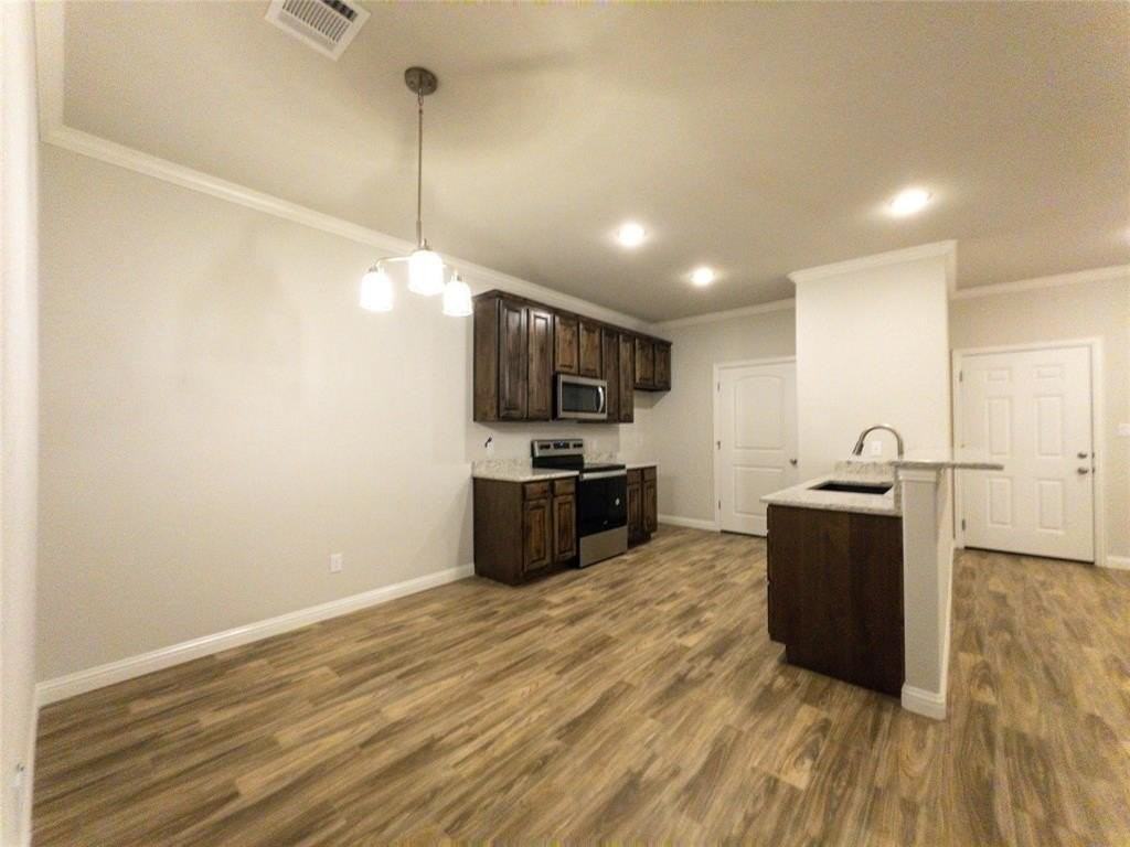 245 Honor Code Pl - Photo 5 of 16