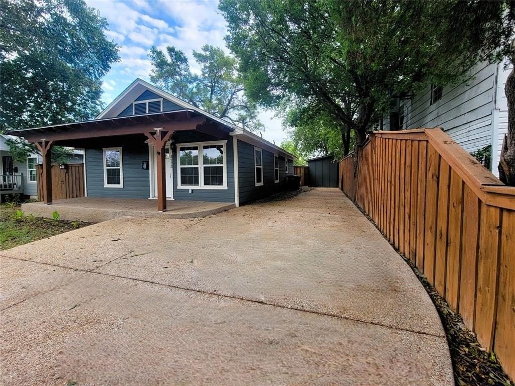 5233 Wellesley Ave - Photo 3 of 25