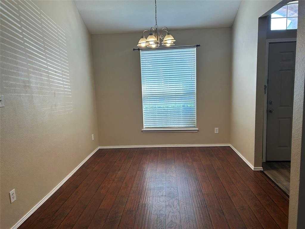 3233 Ingram Rd - Photo 3 of 21