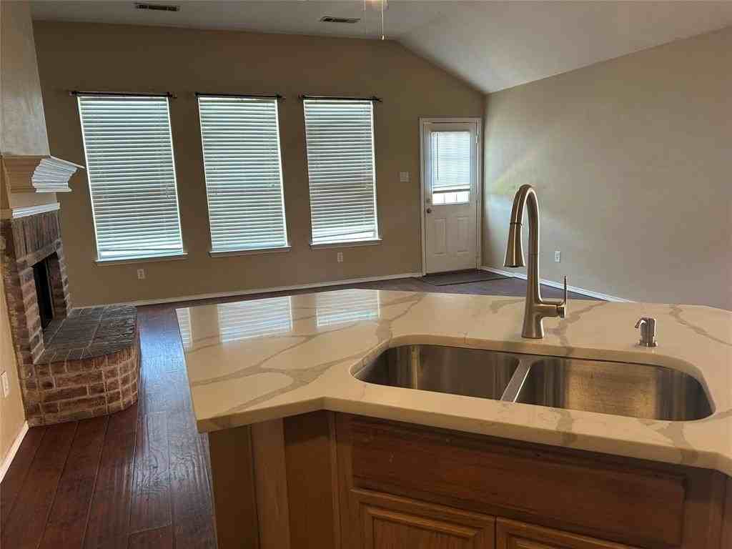 3233 Ingram Rd - Photo 7 of 21