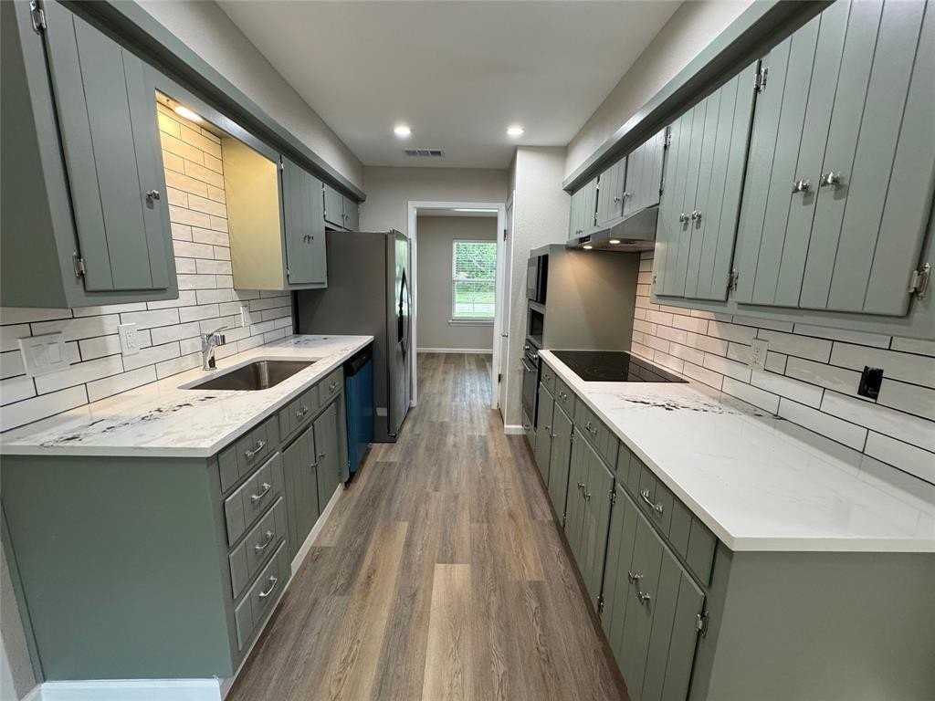 622 Mink Dr - Photo 5 of 22