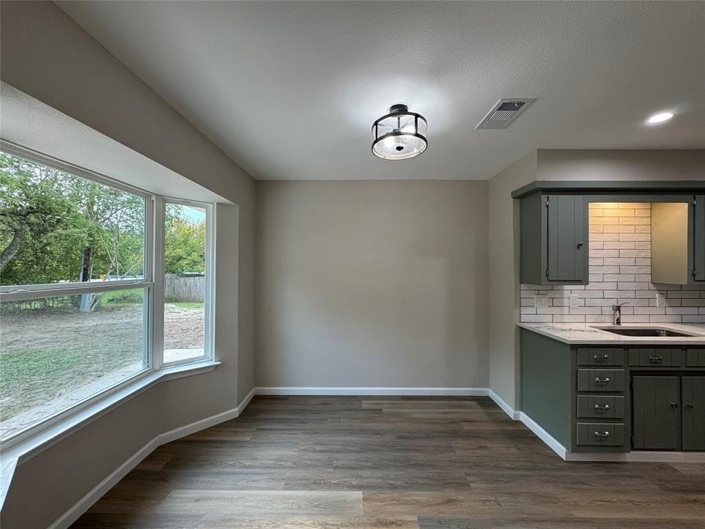 622 Mink Dr - Photo 6 of 22