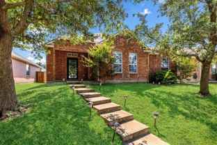 1526 Cliff Creek Dr - Photo 1 of 1