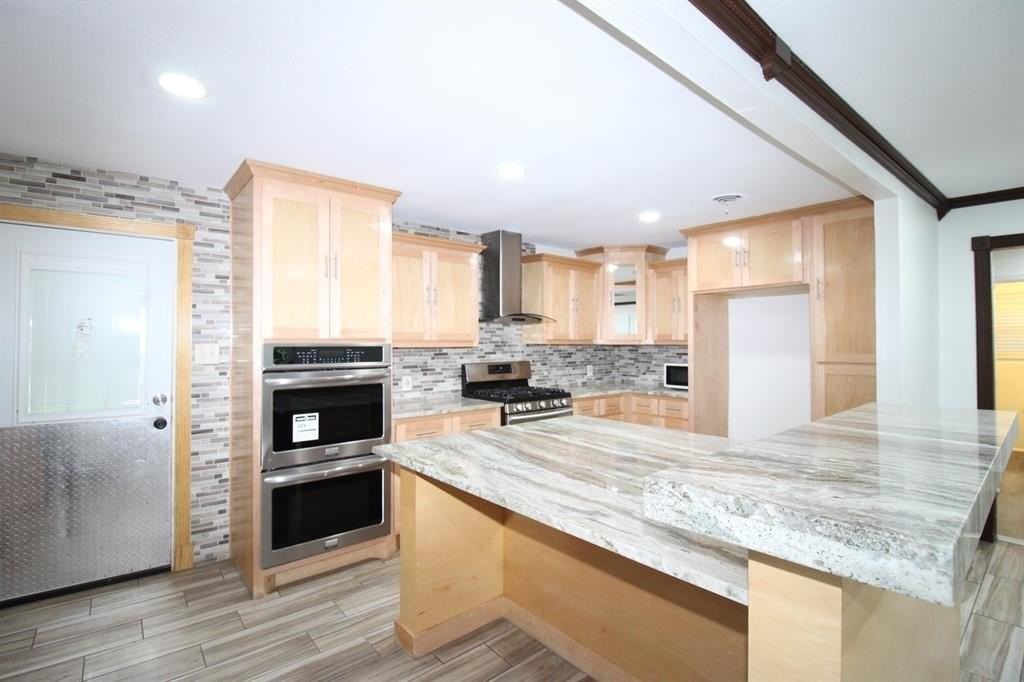 17 Macarthur Dr #A - Photo 4 of 16