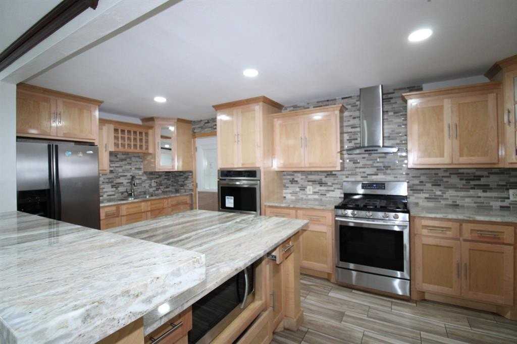 17 Macarthur Dr #A - Photo 7 of 16