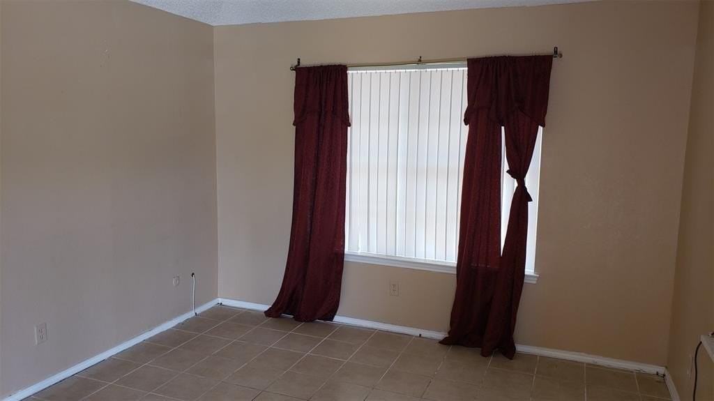 433 Matt Ln - Photo 4 of 4