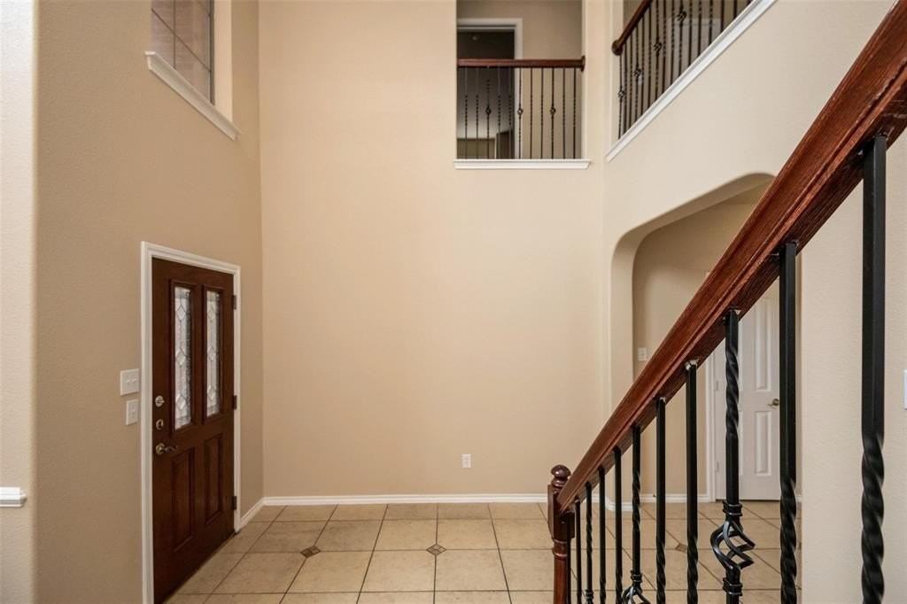 7607 Yearling Way - Photo 3 of 25